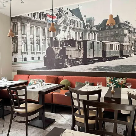 Charly's Gare * Senningerberg