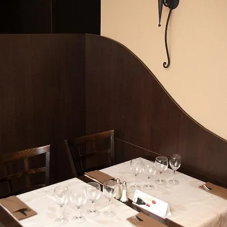 Hotel Charly's Gare