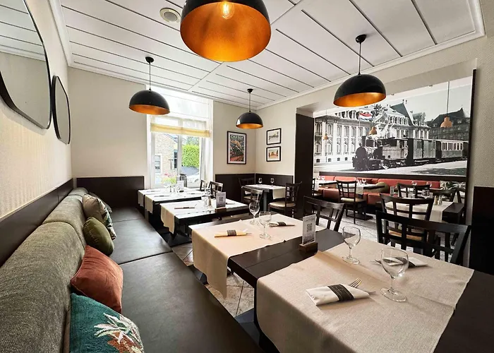 酒店 查理火车站旅馆 Senningerberg